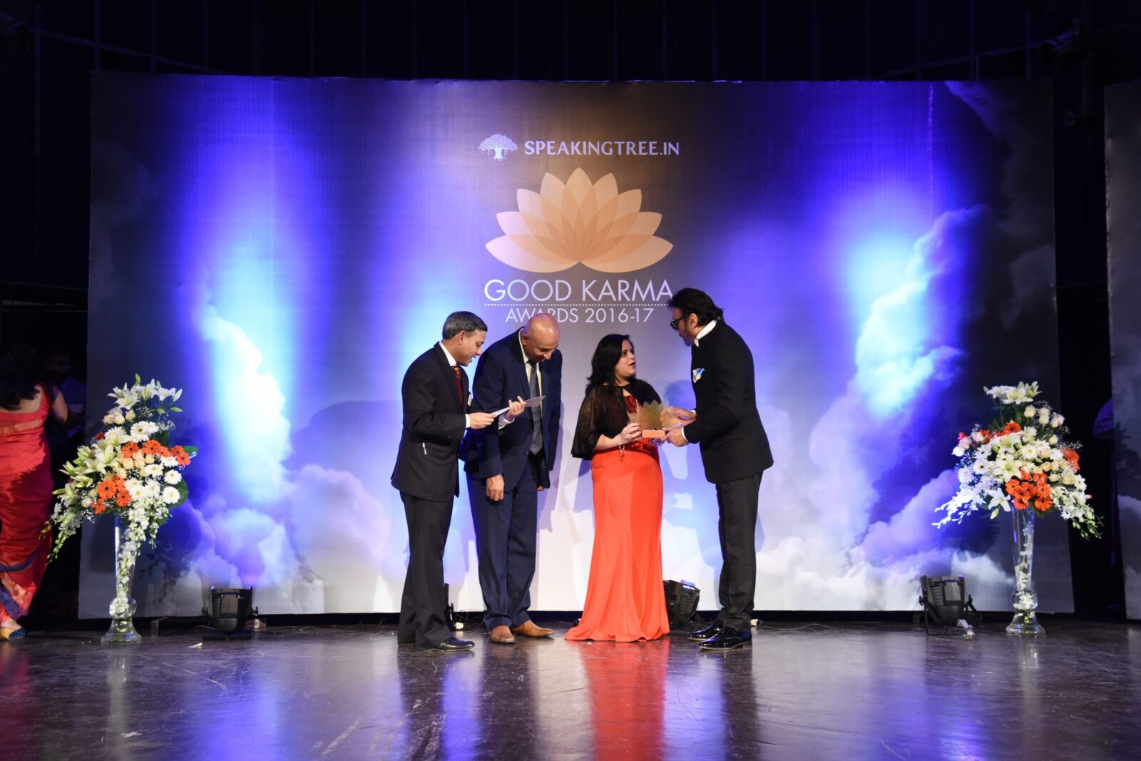 Dr. Monica Agarwal — Award winning spiritual healer and narcissist abuse recovery practitioner India